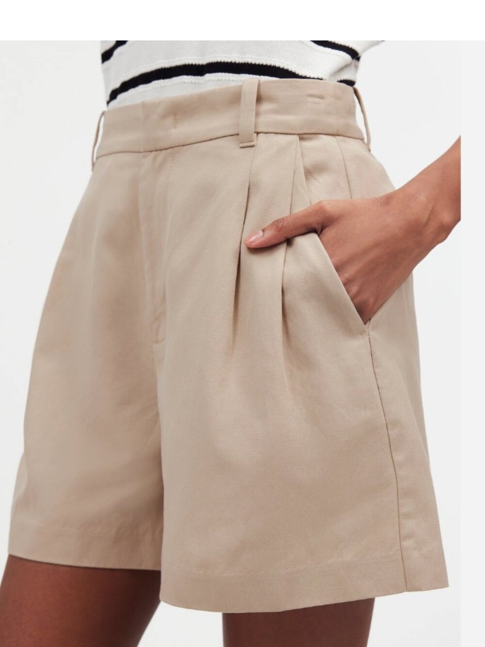 New The Harlow Short in Drapey Twill